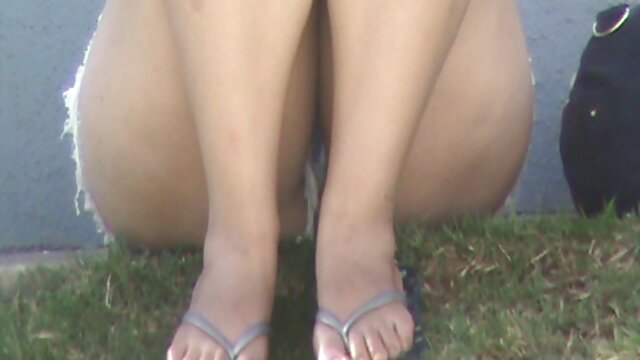 Presley dipaku oleh wanita indonesia porn semua gadis