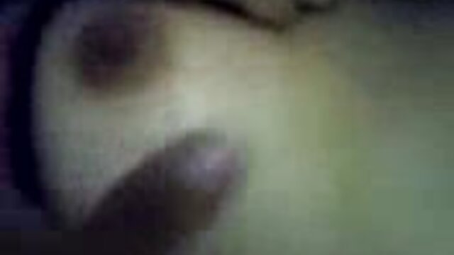 Rusia xxx pelajar indo menyebalkan ayam di kompartemen kereta api.