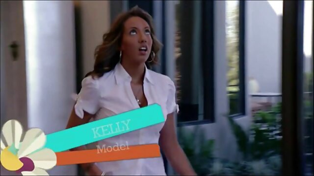 Sandra Deepthroat ayam saat dipukul xxx indo vs arab