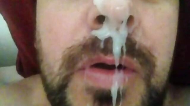 Tukang ledeng xxx indo paksa membenturkan Vagina Devon Lee dengan Gaya doggy